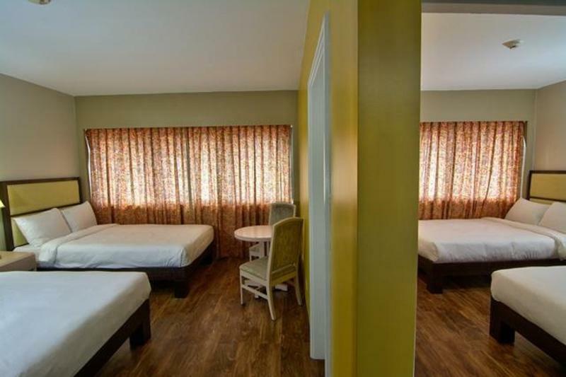 Pacific Bay Hotel Tumon Exterior photo